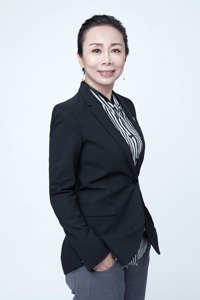 與獅城怡安董事長徐新面對面，聽她《開講啦》